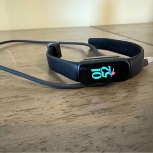 🖤 Fitbit Inspire 3 Activity & Sleep Tracker – Black + Charger – Great Condition!